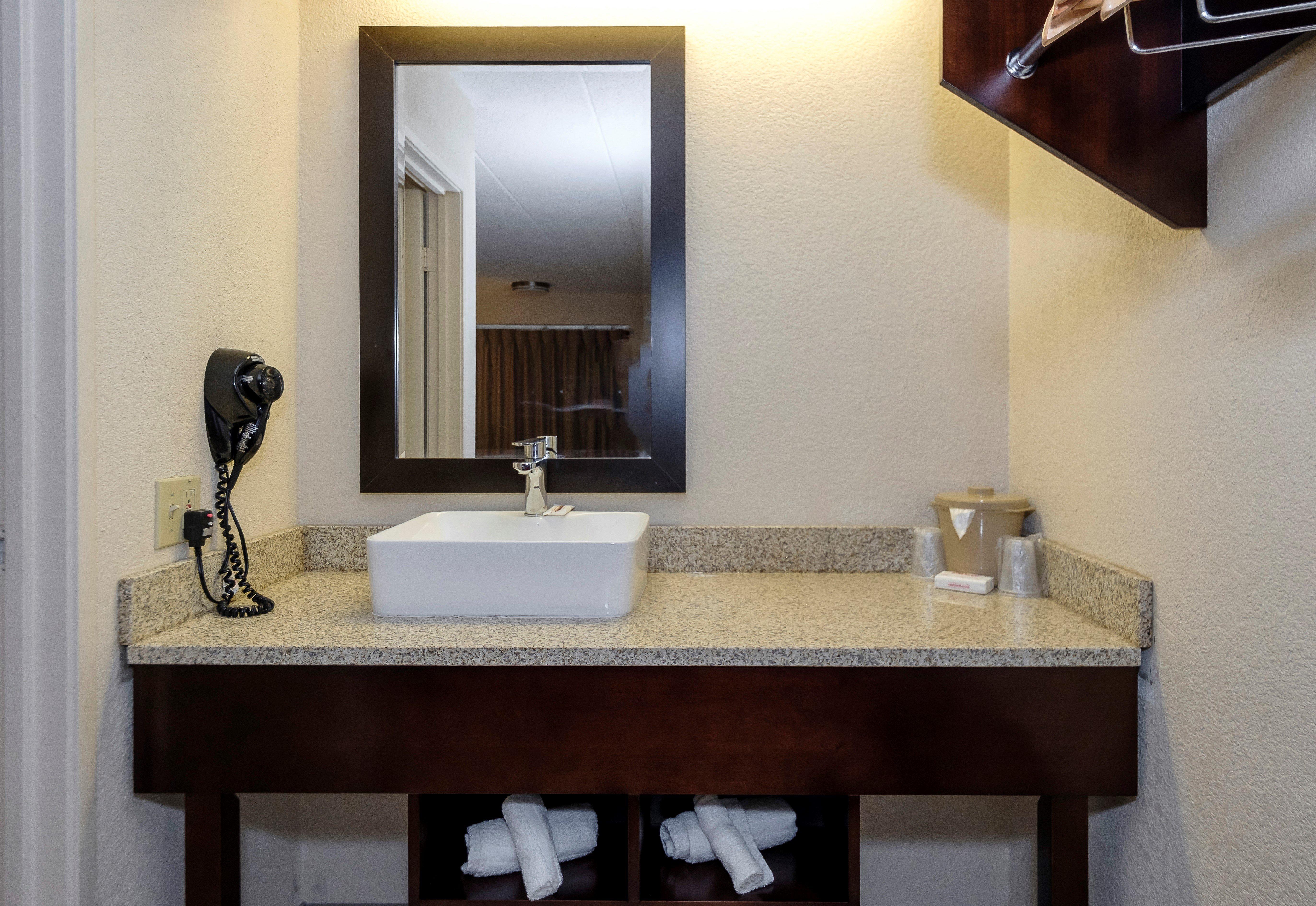 Red Roof Inn Lansing East - Msu מראה חיצוני תמונה