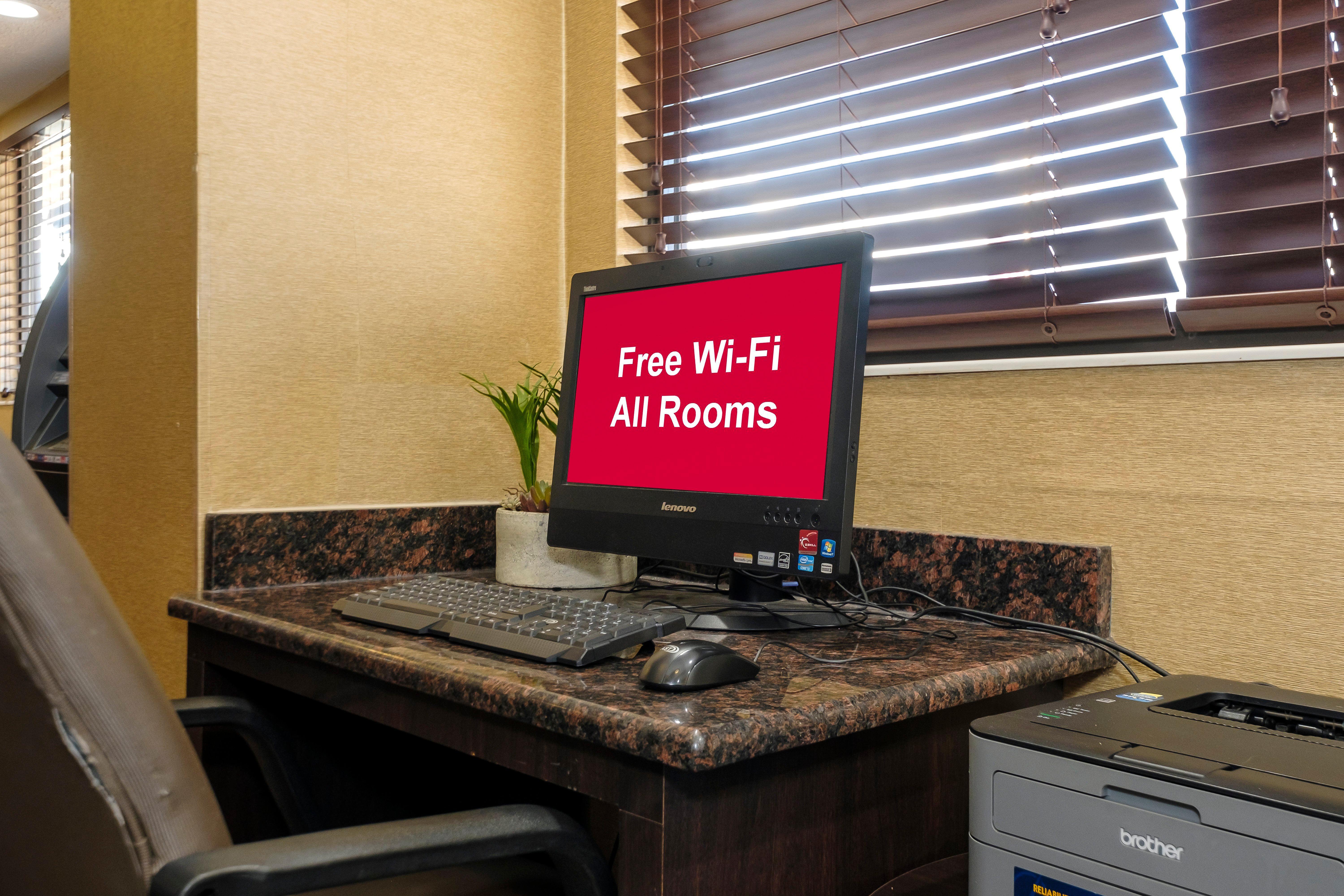 Red Roof Inn Lansing East - Msu מראה חיצוני תמונה